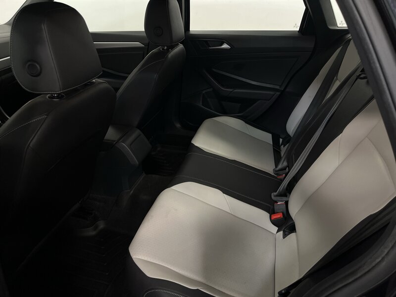2019 Volkswagen Jetta R-Line - Photo 13 - West Bountiful, UT 84087