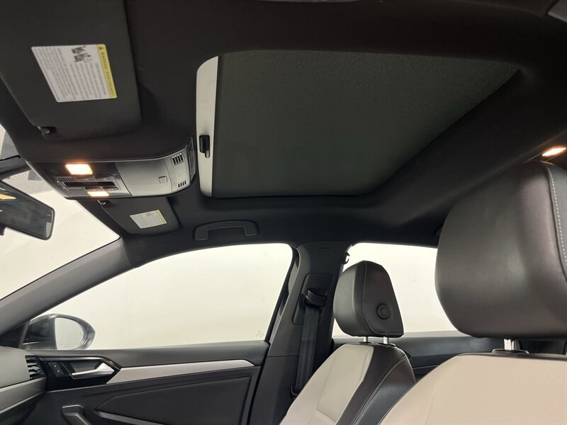2019 Volkswagen Jetta R-Line - Photo 17 - West Bountiful, UT 84087