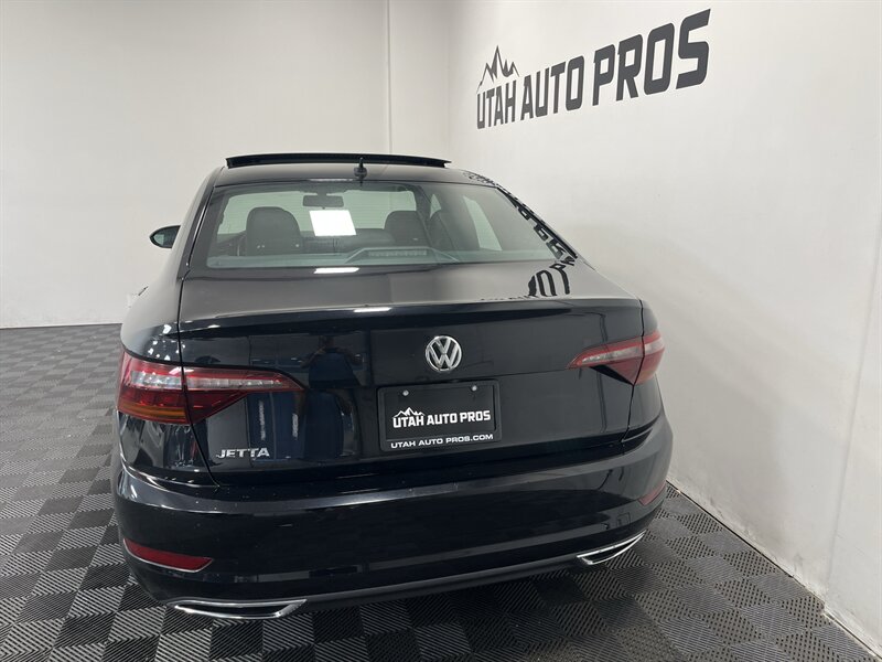 2019 Volkswagen Jetta R-Line - Photo 12 - West Bountiful, UT 84087