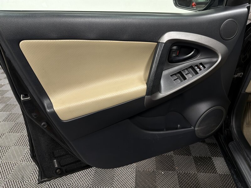 2012 Toyota RAV4 Limited - Photo 12 - West Bountiful, UT 84087