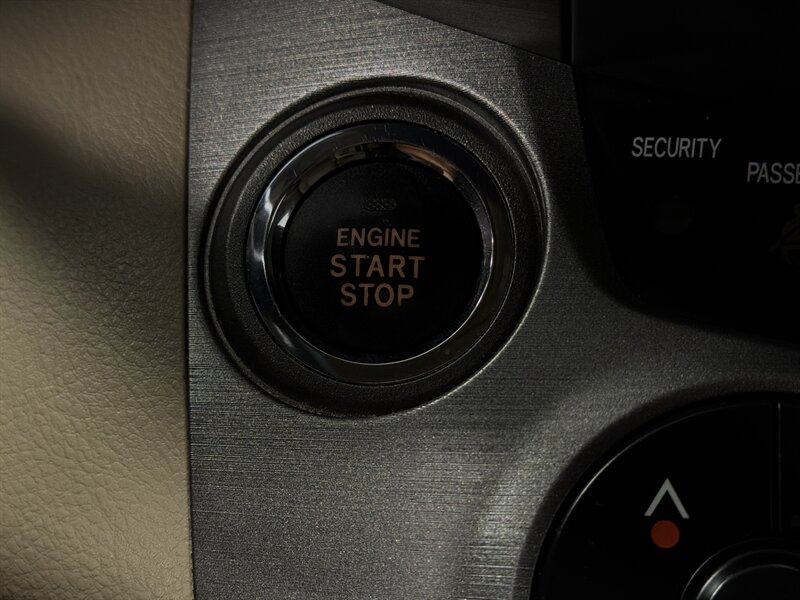 2012 Toyota RAV4 Limited - Photo 15 - West Bountiful, UT 84087