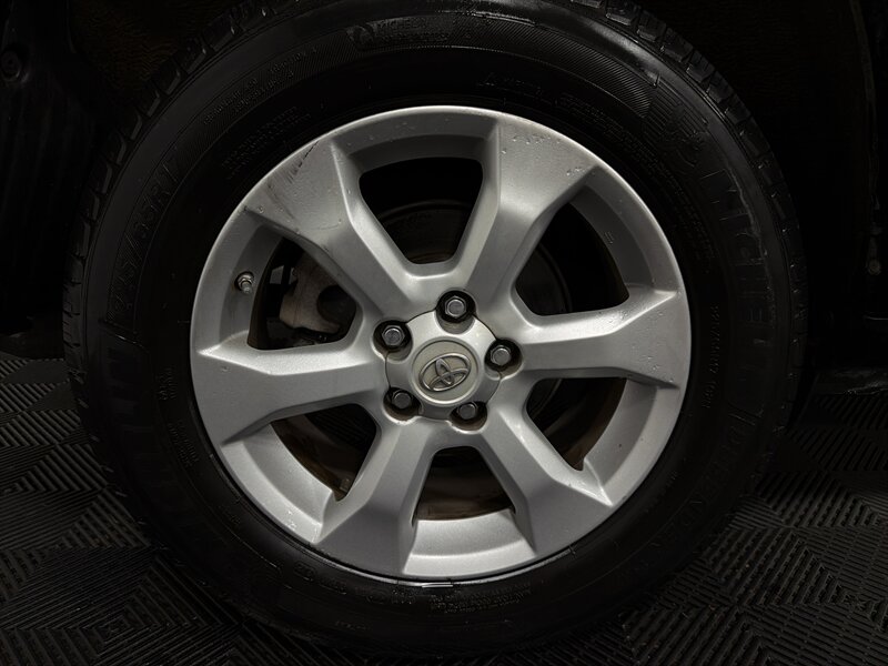 2012 Toyota RAV4 Limited - Photo 9 - West Bountiful, UT 84087