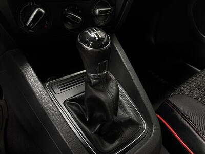 2017 Volkswagen Jetta 1.4T S   - Photo 12 - West Bountiful, UT 84087