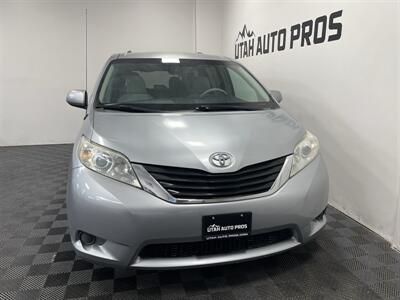 2011 Toyota Sienna LE 8-Passenger   - Photo 4 - West Bountiful, UT 84087