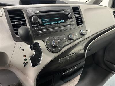 2011 Toyota Sienna LE 8-Passenger   - Photo 14 - West Bountiful, UT 84087