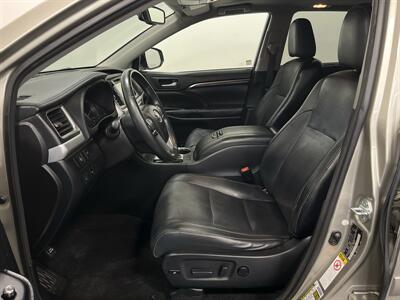 2015 Toyota Highlander Limited   - Photo 16 - West Bountiful, UT 84087