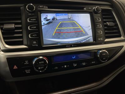 2015 Toyota Highlander Limited   - Photo 22 - West Bountiful, UT 84087