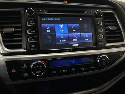 2015 Toyota Highlander Limited   - Photo 25 - West Bountiful, UT 84087