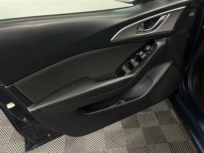 2017 Mazda Mazda3 Sport   - Photo 12 - West Bountiful, UT 84087