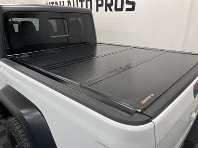 2020 Jeep Gladiator Sport   - Photo 8 - West Bountiful, UT 84087