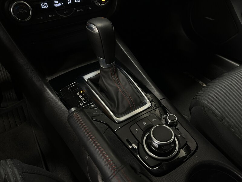 2016 Mazda Mazda3 i Touring - Photo 18 - West Bountiful, UT 84087