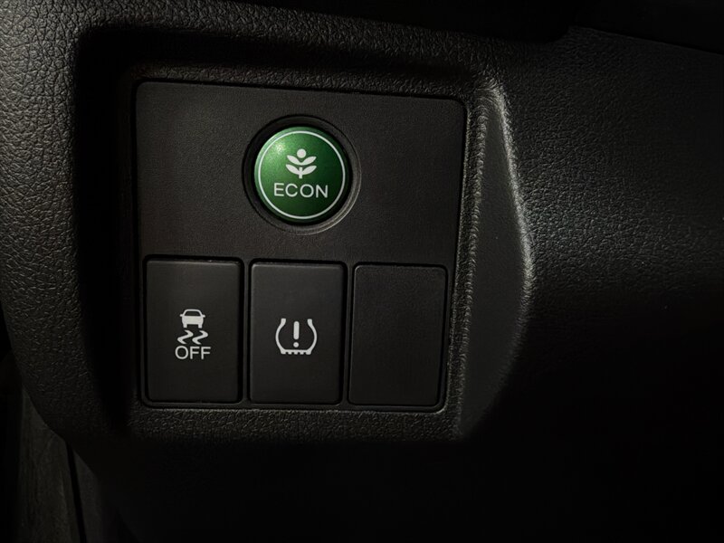 2016 Honda HR-V LX - Photo 21 - West Bountiful, UT 84087