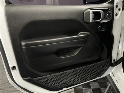 2021 Jeep Gladiator California Edition   - Photo 14 - West Bountiful, UT 84087