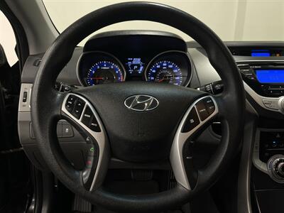 2012 Hyundai ELANTRA GLS   - Photo 17 - West Bountiful, UT 84087