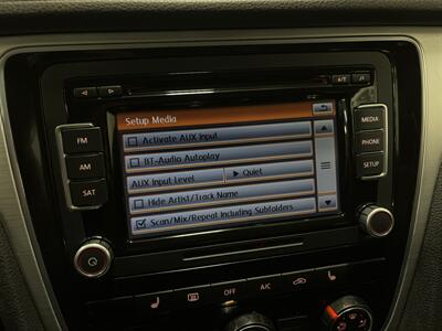 2013 Volkswagen Passat SE PZEV   - Photo 18 - West Bountiful, UT 84087