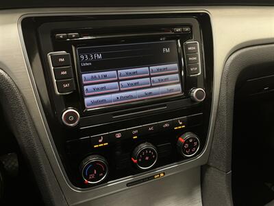 2013 Volkswagen Passat SE PZEV   - Photo 16 - West Bountiful, UT 84087