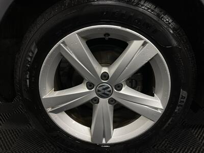 2013 Volkswagen Passat SE PZEV   - Photo 9 - West Bountiful, UT 84087