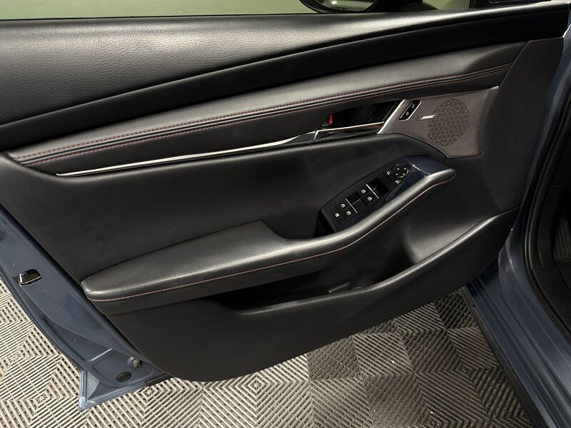 2023 Mazda Mazda3 Sedan 2.5 S Carbon Edition - Photo 13 - West Bountiful, UT 84087