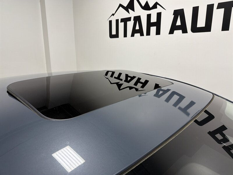 2023 Mazda Mazda3 Sedan 2.5 S Carbon Edition - Photo 4 - West Bountiful, UT 84087