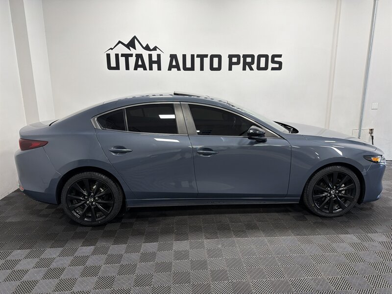 2023 Mazda Mazda3 Sedan 2.5 S Carbon Edition - Photo 2 - West Bountiful, UT 84087