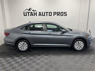 2019 Volkswagen Jetta SE - Photo 2 - West Bountiful, UT 84087