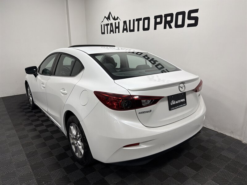 2014 Mazda Mazda3 i Grand Touring - Photo 9 - West Bountiful, UT 84087