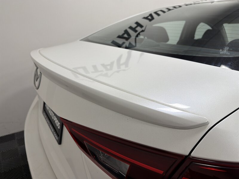 2014 Mazda Mazda3 i Grand Touring - Photo 6 - West Bountiful, UT 84087