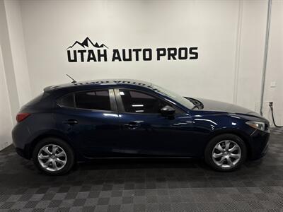 2014 Mazda Mazda3 i Sport   - Photo 2 - West Bountiful, UT 84087