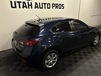 2014 Mazda Mazda3 i Sport   - Photo 3 - West Bountiful, UT 84087