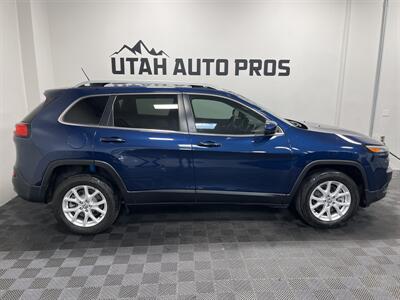 2018 Jeep Cherokee Latitude   - Photo 2 - West Bountiful, UT 84087