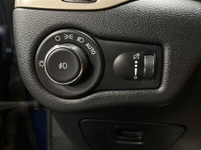 2018 Jeep Cherokee Latitude   - Photo 16 - West Bountiful, UT 84087