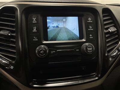 2018 Jeep Cherokee Latitude   - Photo 19 - West Bountiful, UT 84087