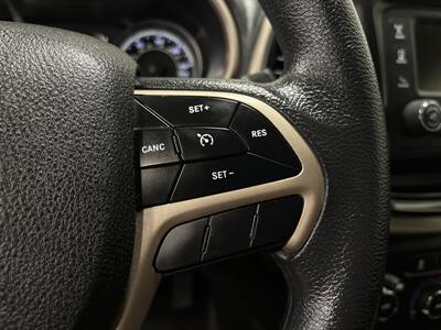 2018 Jeep Cherokee Latitude   - Photo 22 - West Bountiful, UT 84087