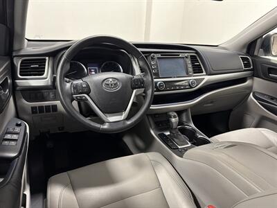 2015 Toyota Highlander XLE - Photo 12 - West Bountiful, UT 84087