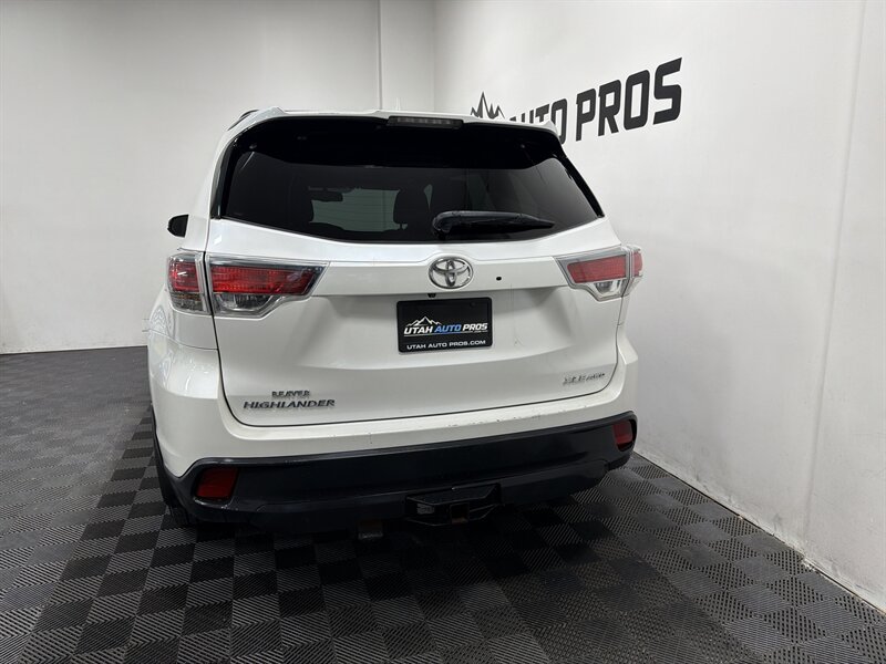 2015 Toyota Highlander XLE - Photo 9 - West Bountiful, UT 84087
