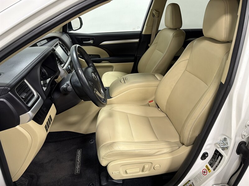 2015 Toyota Highlander XLE - Photo 14 - West Bountiful, UT 84087
