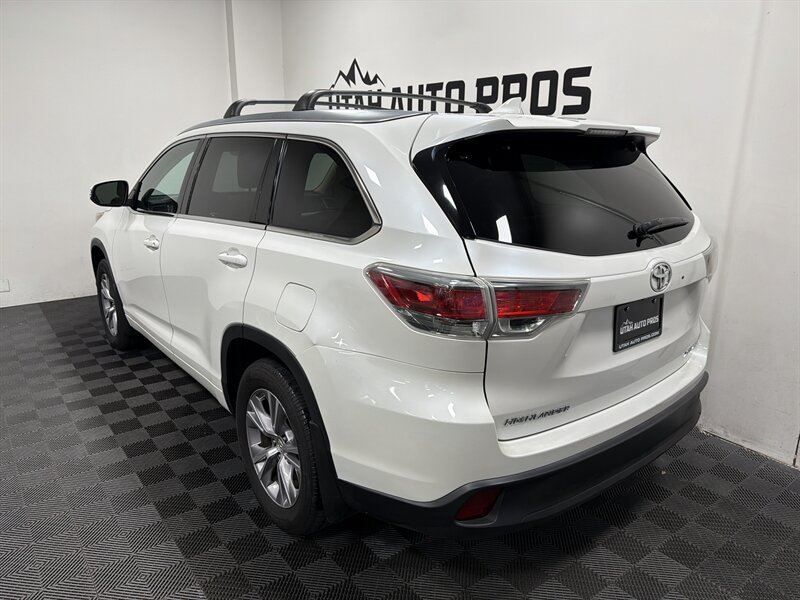 2015 Toyota Highlander XLE - Photo 8 - West Bountiful, UT 84087