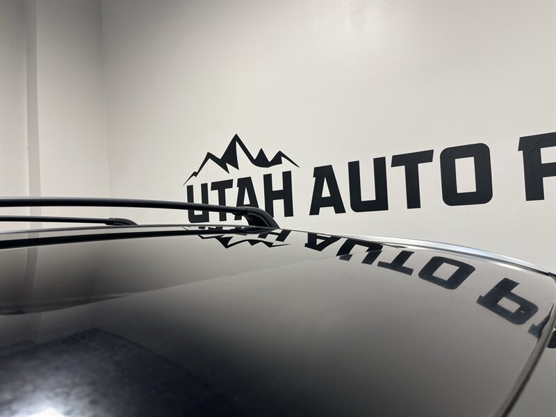 2017 Toyota Highlander XLE - Photo 4 - West Bountiful, UT 84087