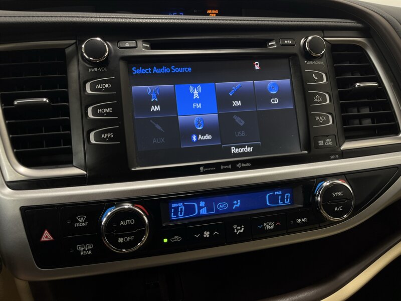 2017 Toyota Highlander XLE - Photo 19 - West Bountiful, UT 84087