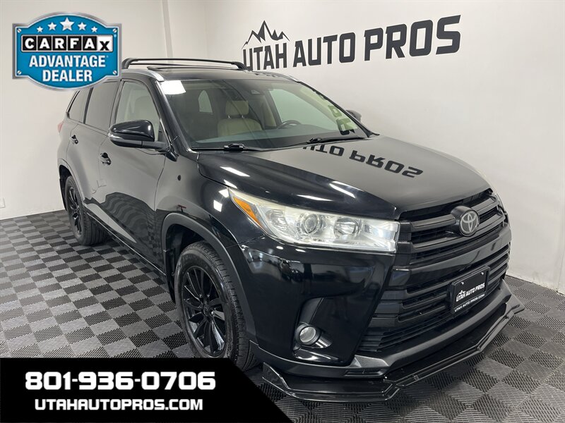 2017 Toyota Highlander XLE   - Photo 1 - West Bountiful, UT 84087