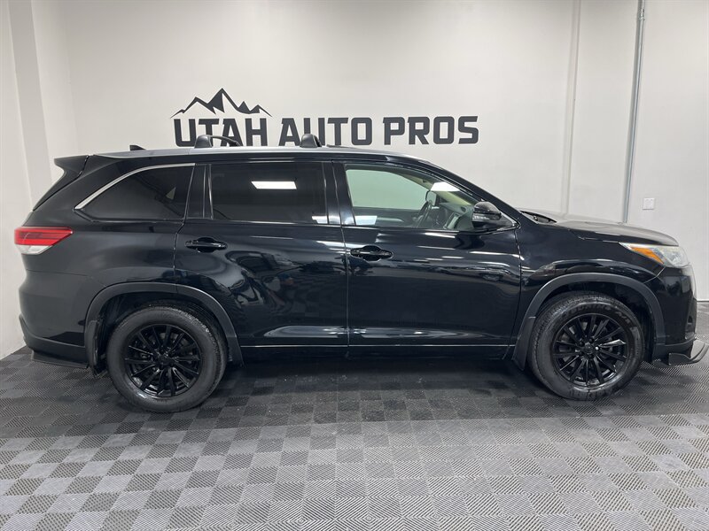 2017 Toyota Highlander XLE - Photo 2 - West Bountiful, UT 84087