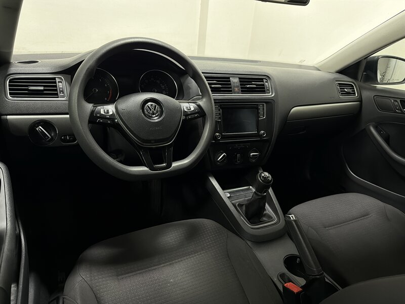 2016 Volkswagen Jetta 1.4T SE - Photo 11 - West Bountiful, UT 84087