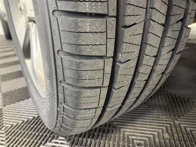 2015 Jeep Grand Cherokee Limited   - Photo 11 - West Bountiful, UT 84087