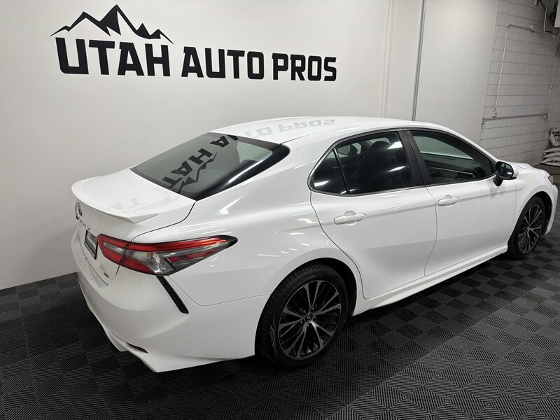 2018 Toyota Camry SE - Photo 3 - West Bountiful, UT 84087
