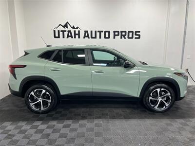 2024 Chevrolet Trax RS - Photo 2 - West Bountiful, UT 84087