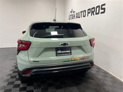 2024 Chevrolet Trax RS - Photo 8 - West Bountiful, UT 84087
