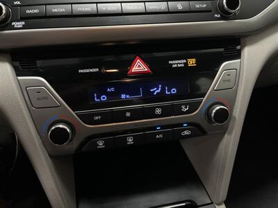 2017 Hyundai ELANTRA LIMITED   - Photo 17 - West Bountiful, UT 84087