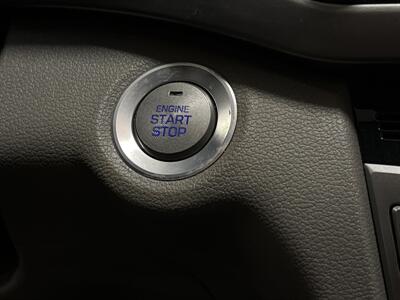 2017 Hyundai ELANTRA LIMITED   - Photo 15 - West Bountiful, UT 84087