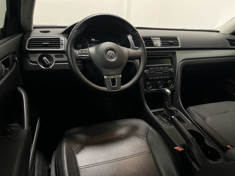 2015 Volkswagen Passat 1.8T Wolfsburg Editi - Photo 10 - West Bountiful, UT 84087