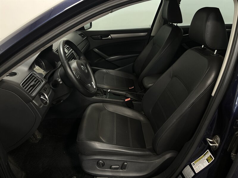 2015 Volkswagen Passat 1.8T Wolfsburg Editi - Photo 12 - West Bountiful, UT 84087